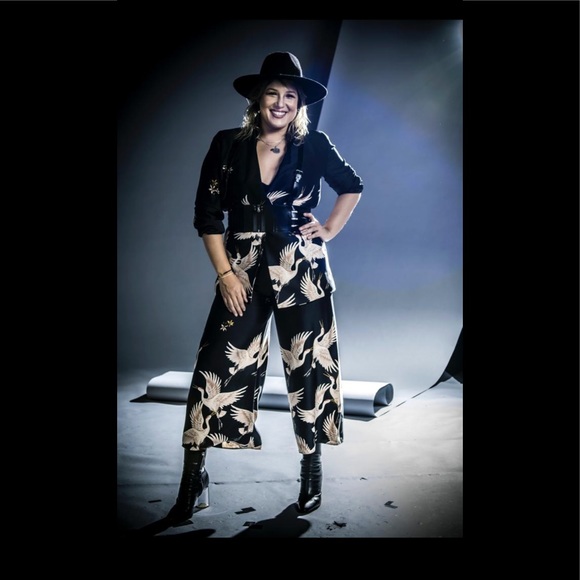 Meet your Posher, Karina - Picture 1 of 1